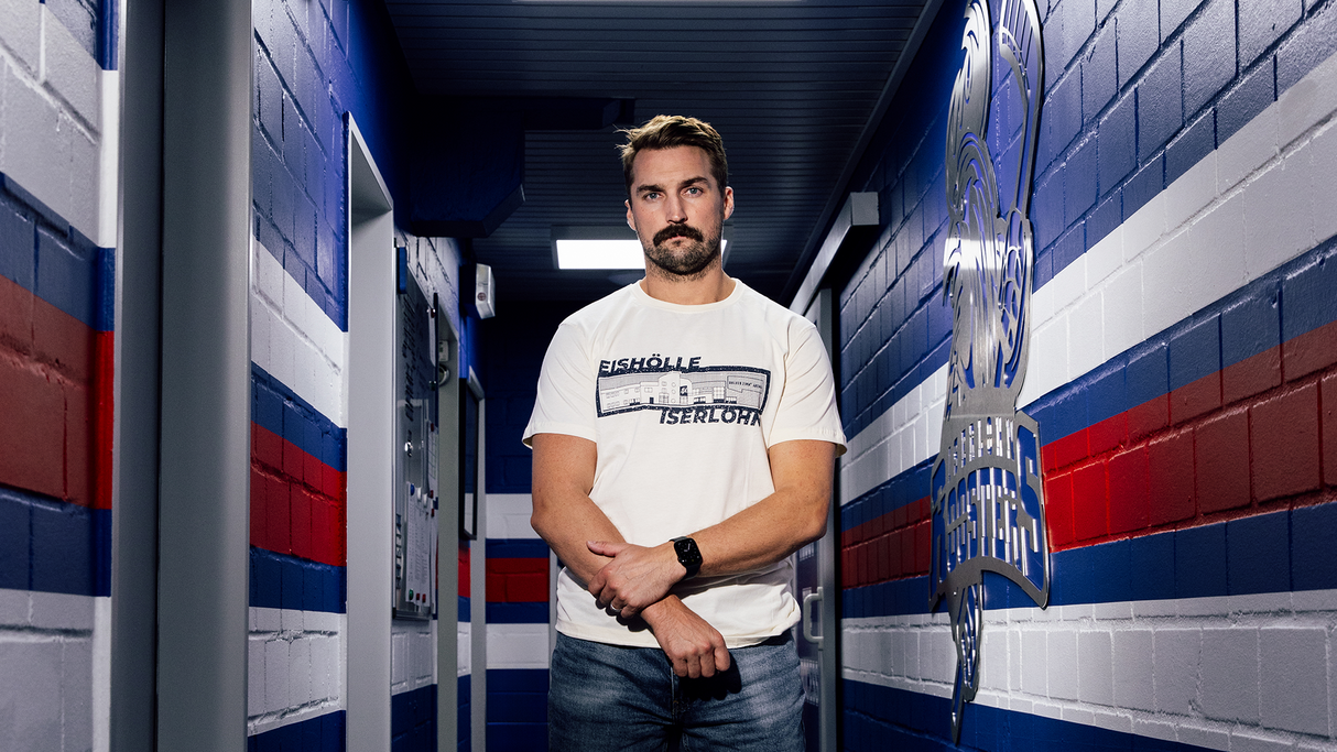 T-Shirts & Polos-Produkt, „T-Shirt Eishölle“, in Größe 134/140, Farbe nan, – Motiv von Iserlohn Roosters